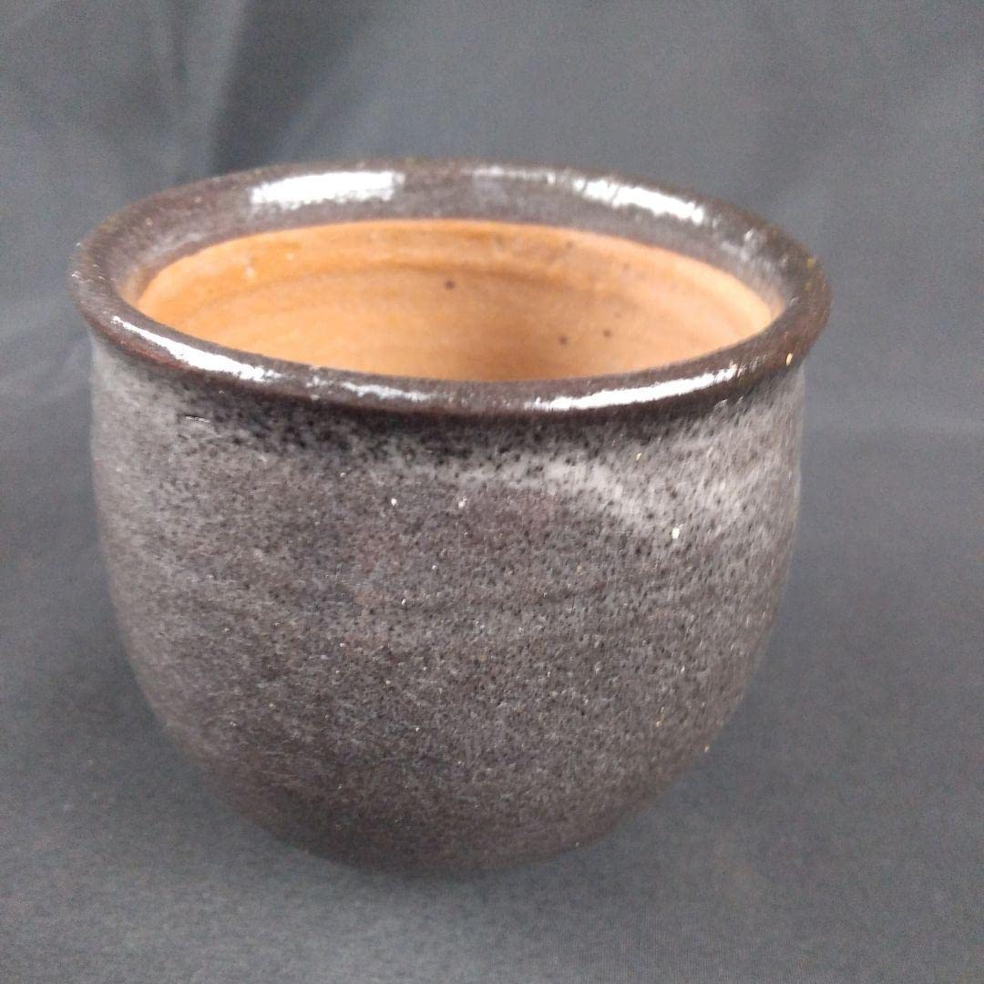 唐津焼　西岡良弘　氏作　黒唐津湯呑み茶碗　湯呑み茶碗 Amazon | 唐津焼 西岡良弘 氏作 黒唐津湯呑み茶碗 湯呑み茶碗